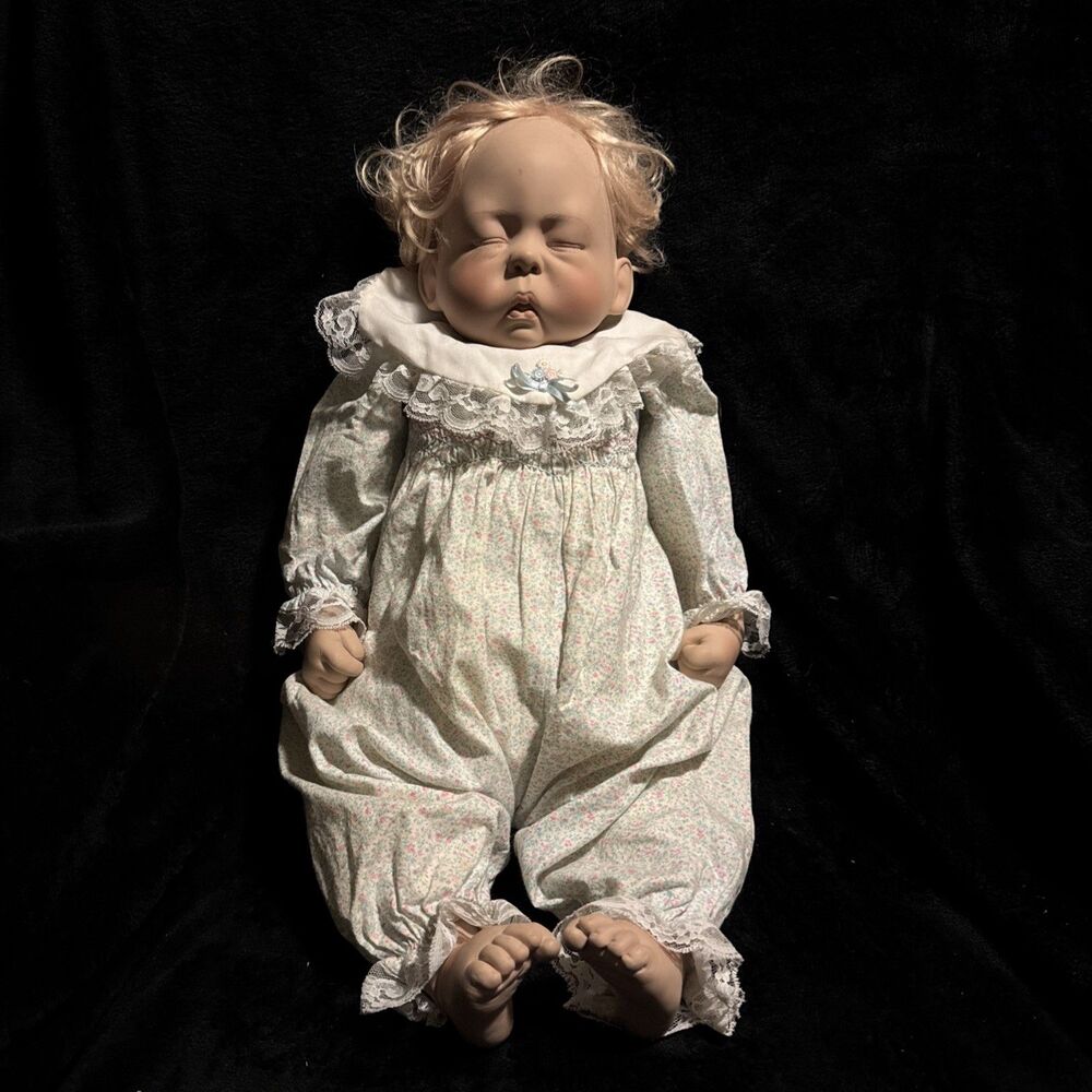 Lee Middleton 22" Cherish Sleeping Baby Doll 1987 - VINYL
